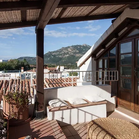 Panoramic Attic With Pool Near Costa Smeralda Apartamento Olbia